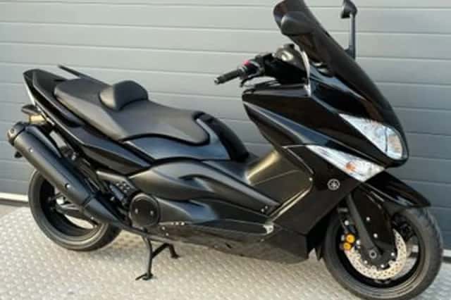 Yamaha Tmax (2009) thumbnail 3