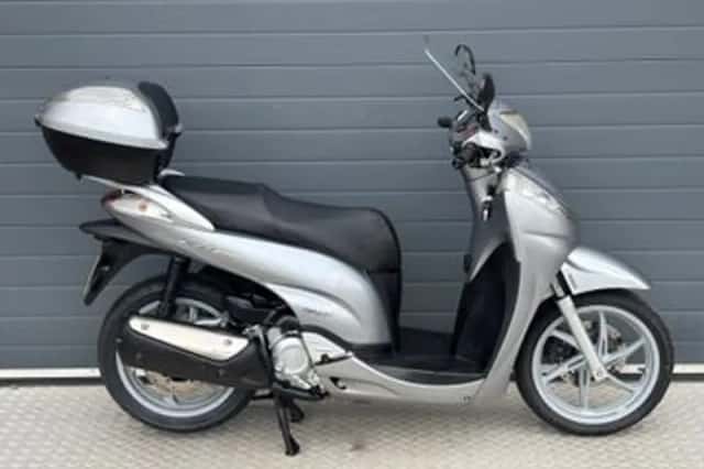 Honda SH 300i / ABS (2008) thumbnail 1