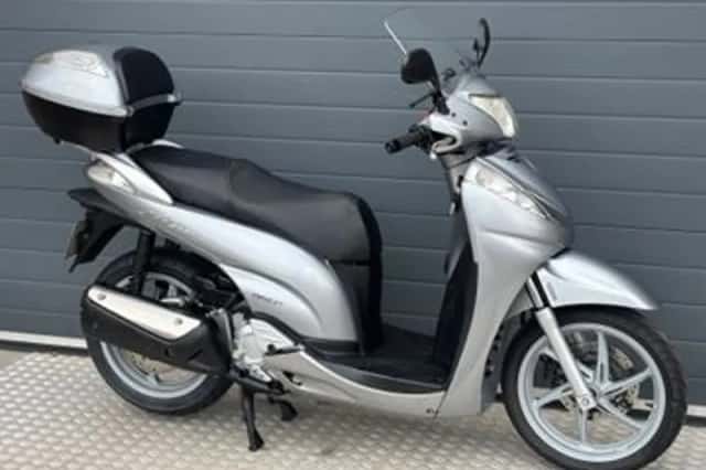 Honda SH 300i / ABS (2008) thumbnail 3