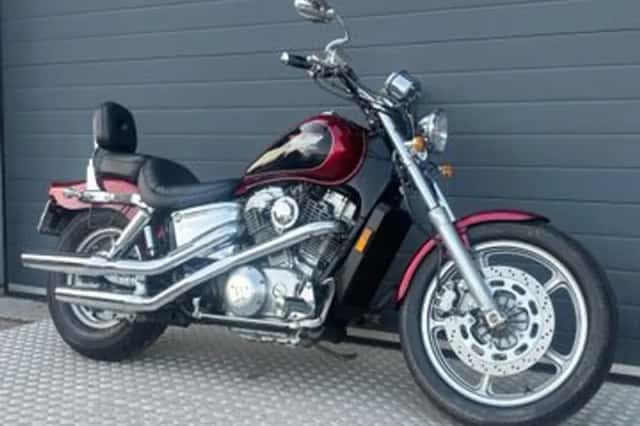 Honda VT 1100 (1994) thumbnail 4