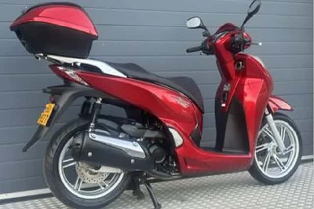 Honda SH 300i (2015) thumbnail 6