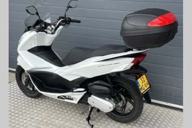 Honda PCX 150 (2016) thumbnail 5