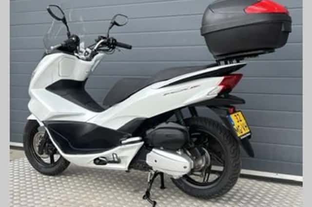 Honda PCX 150 (2016) thumbnail 6