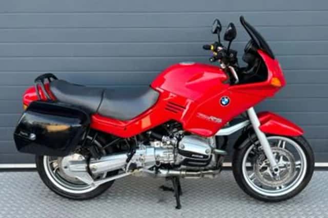 BMW R 1100 RS (1999) thumbnail 1