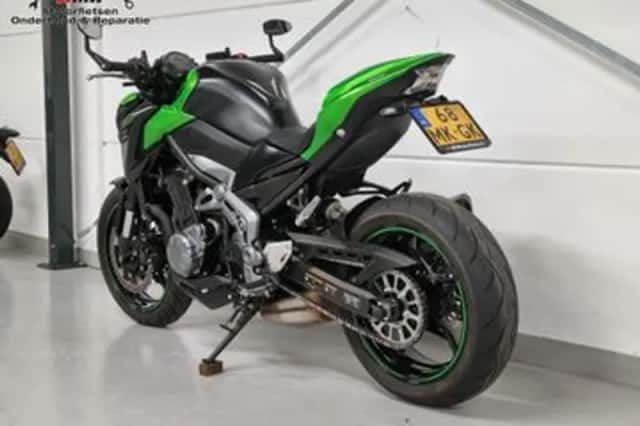 Kawasaki Z900 (2019) thumbnail 3