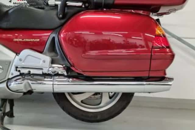 Honda GL 1800 GOLDWING (2001) thumbnail 4