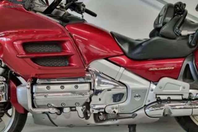 Honda GL 1800 GOLDWING (2001) thumbnail 5