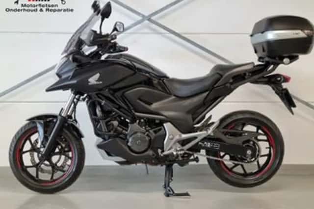 Honda NC750X (2015) thumbnail 1