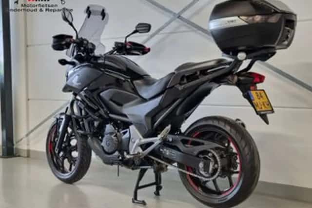 Honda NC750X (2015) thumbnail 3