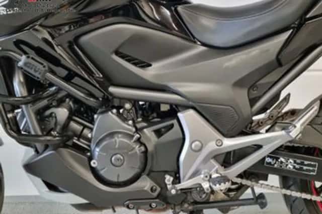 Honda NC750X (2015) thumbnail 5