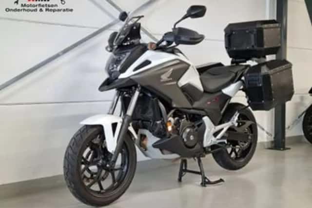 Honda NC750X (2019) thumbnail 2