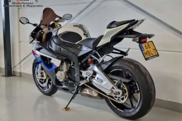 BMW S 1000 RR (2012) thumbnail 3