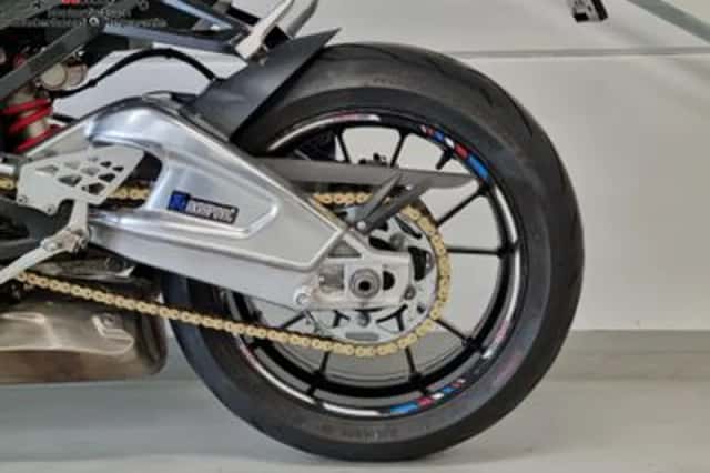 BMW S 1000 RR (2012) thumbnail 4