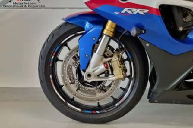 BMW S 1000 RR (2012) thumbnail 6