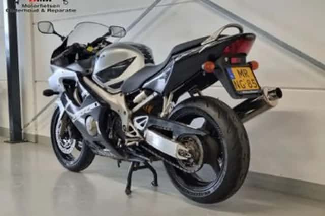 Honda CBR 600 F (2007) thumbnail 3