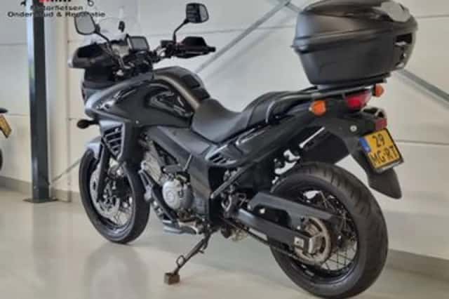 Suzuki V-Strom (2016) thumbnail 3