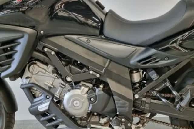 Suzuki V-Strom (2016) thumbnail 5