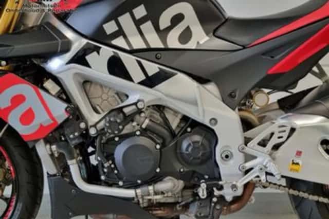 APRILIA TUONO V4 R APRC (2013) thumbnail 5