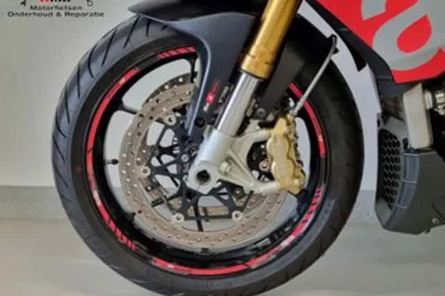 APRILIA TUONO V4 R APRC (2013) thumbnail 6