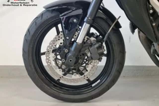 Kawasaki Z750 (2007) thumbnail 6
