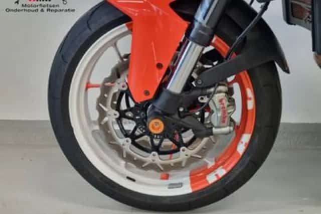 KTM 1290 Super Duke (2016) thumbnail 6