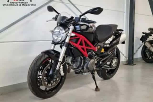 Ducati 796 Monster (2013) thumbnail 2