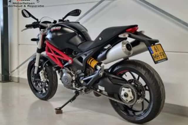 Ducati 796 Monster (2013) thumbnail 3