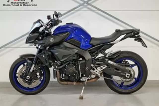 Yamaha MT-10 (2017) thumbnail 1