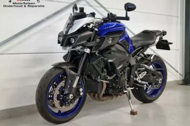 Yamaha MT-10 (2017) thumbnail 2