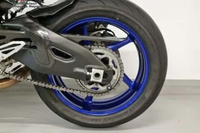 Yamaha MT-10 (2017) thumbnail 4