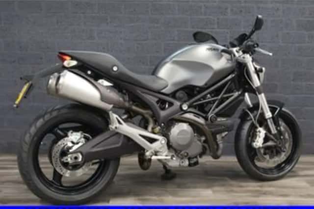 Ducati M 696 (2010) thumbnail 4