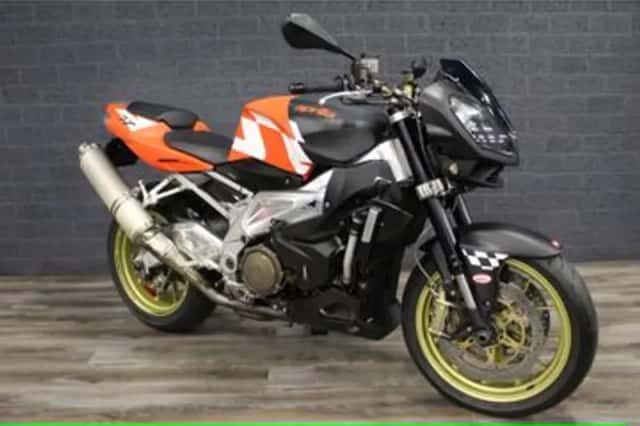 Aprilia Tuono 1000 R (2006) thumbnail 3