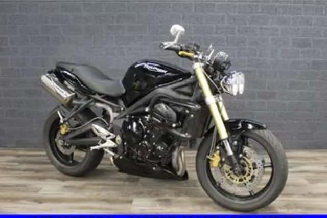 Triumph Street Triple 675 (2008) thumbnail 3