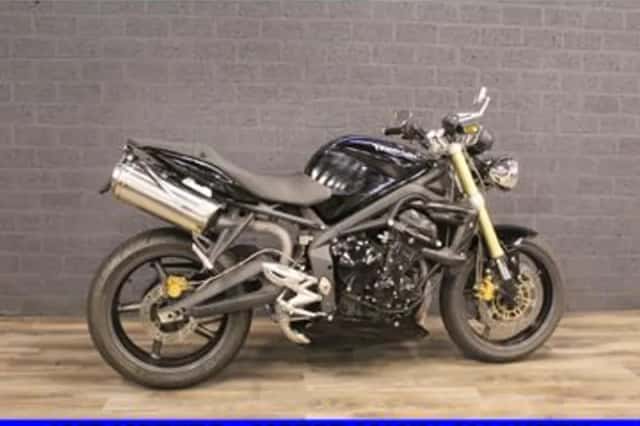 Triumph Street Triple 675 (2008) thumbnail 4