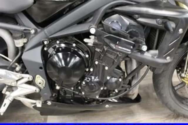 Triumph Street Triple 675 (2008) thumbnail 6