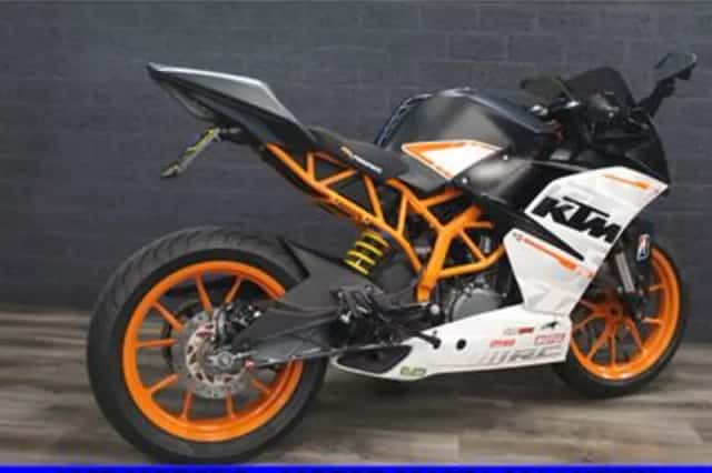 KTM RC 390 (2015) thumbnail 4