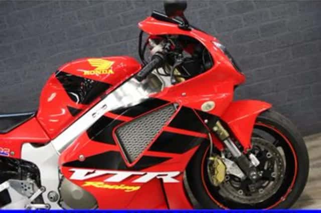 Honda VTR 1000 SP 1 (2000) thumbnail 2