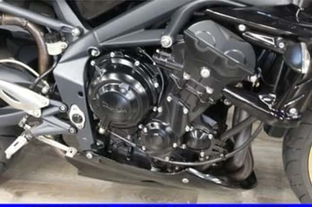 Triumph Street Triple 675 (2012) thumbnail 6