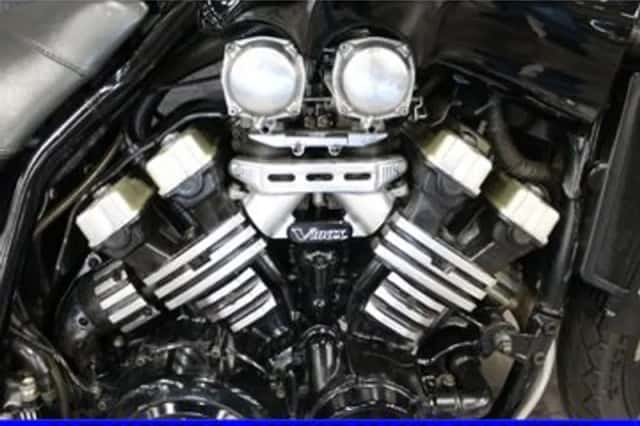 Yamaha VMX 1200 (1990) thumbnail 4