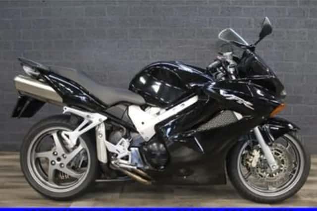 Honda VFR 800 FI (2008) thumbnail 1