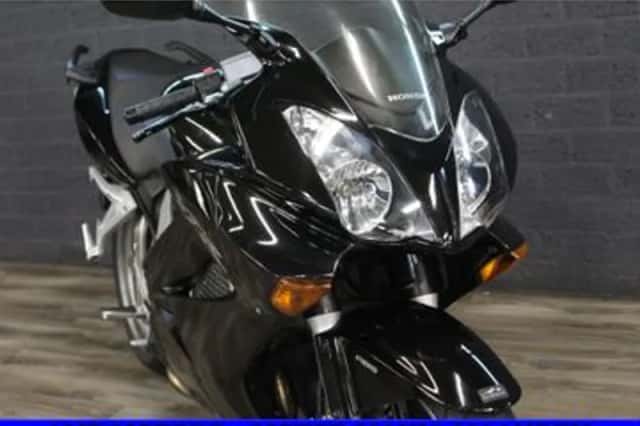 Honda VFR 800 FI (2008) thumbnail 5