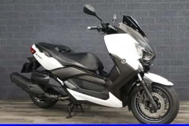 Yamaha X MAX 400 (2013) thumbnail 2