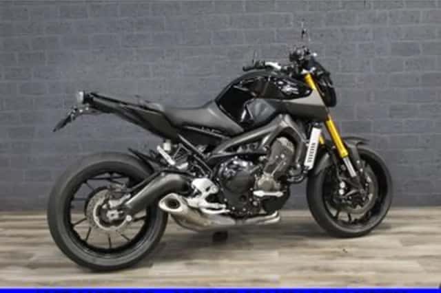 Yamaha MT-09 (2016) thumbnail 4
