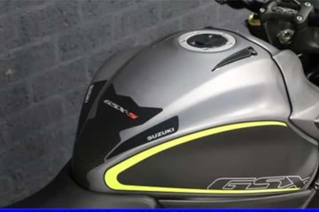 Suzuki GSX-S1000 (2015) thumbnail 5