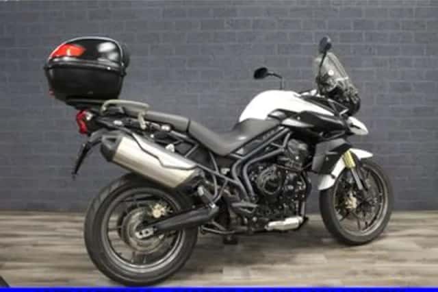 Triumph Tiger 800 (2011) thumbnail 4