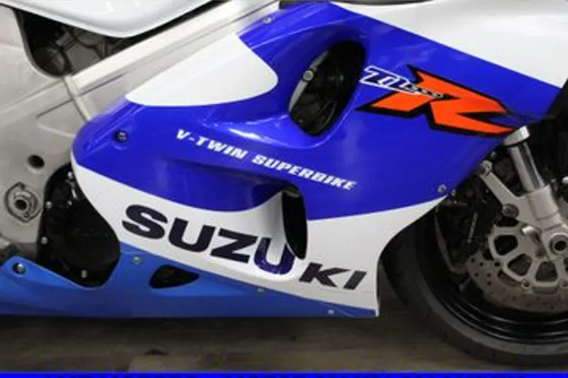 Suzuki TL1000R (1999) thumbnail 6