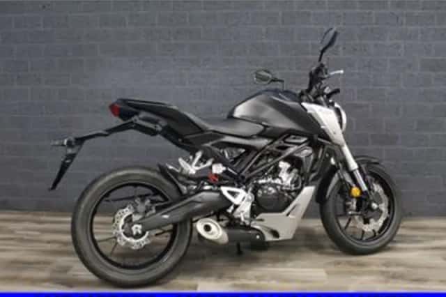 Honda CB125R (2018) thumbnail 3