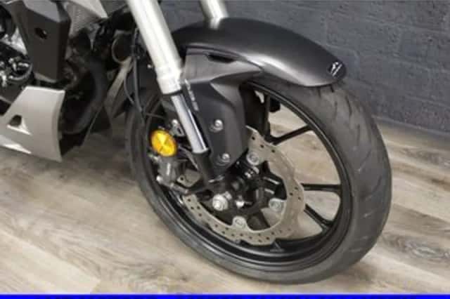Honda CB125R (2018) thumbnail 5