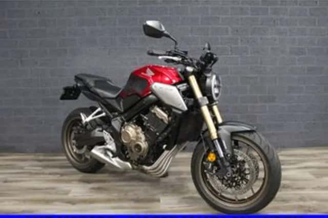 Honda CB650R (2022) thumbnail 2