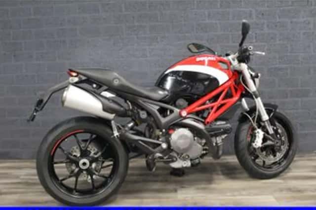 Ducati 796 Monster (2010) thumbnail 3